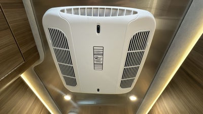 2025 Airstream 24 GL Base