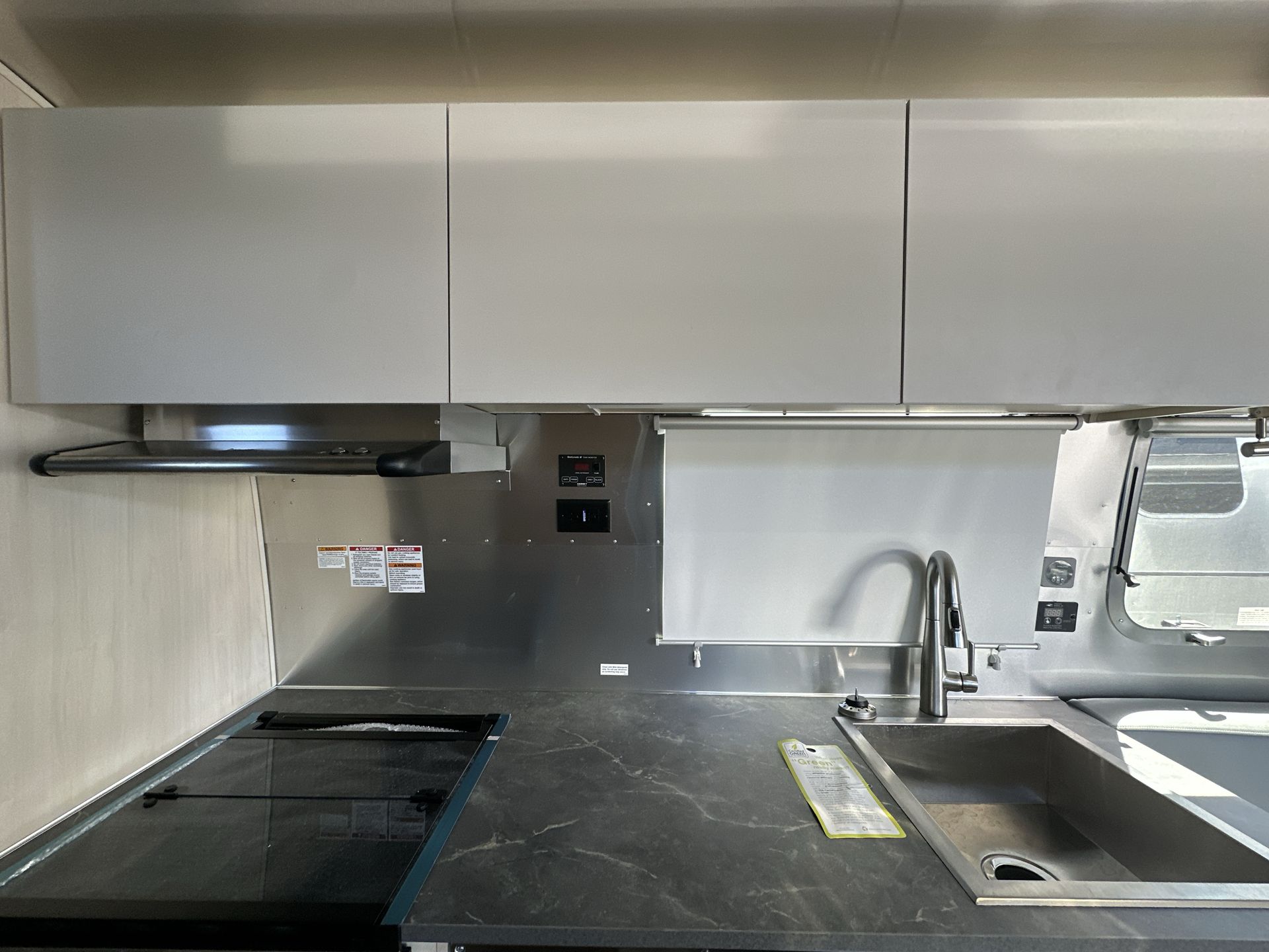 2026 Airstream 30FBBT Base