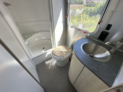 2026 Airstream 30FBBT Base