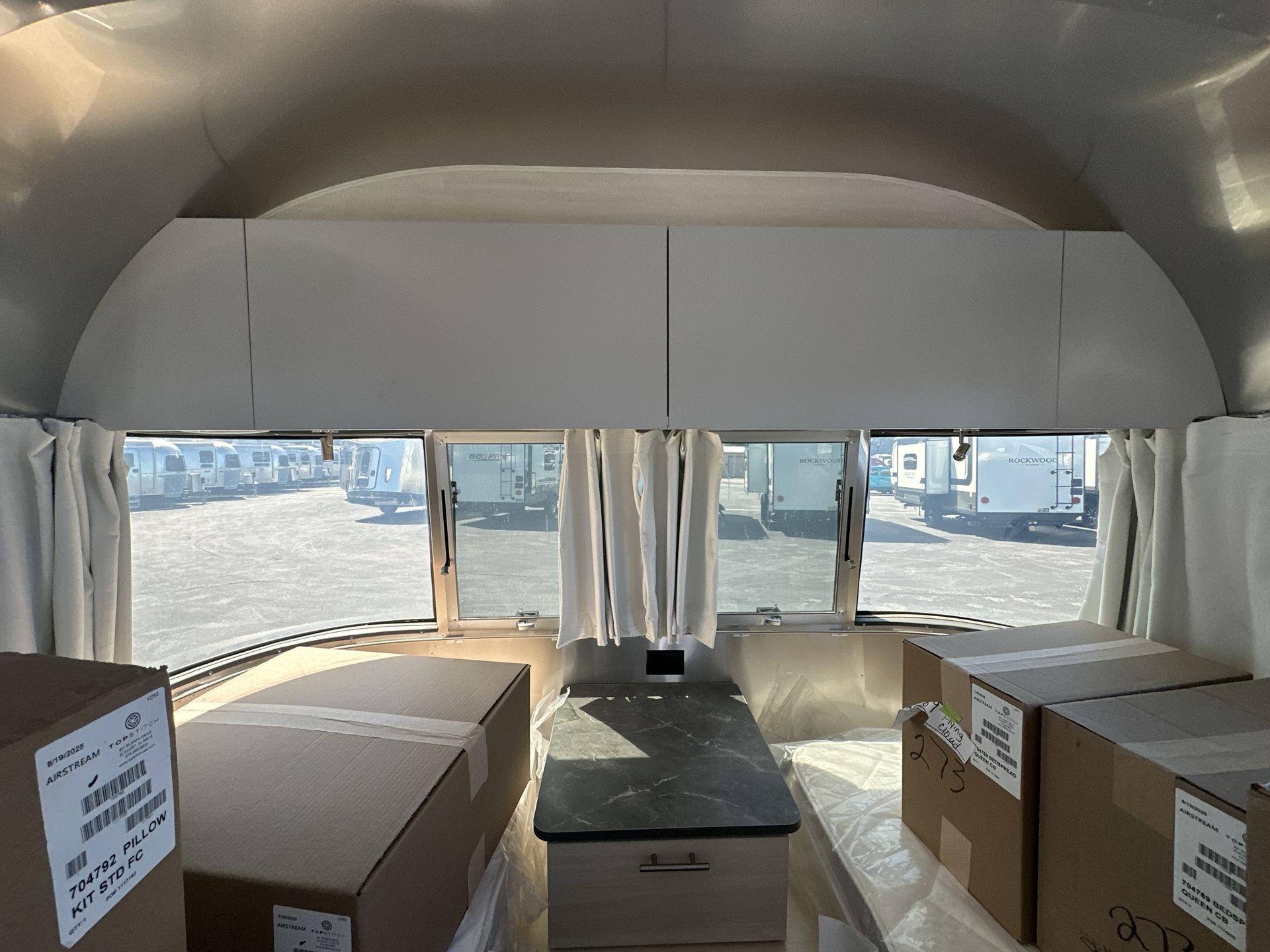 2026 Airstream 30FBBT Base