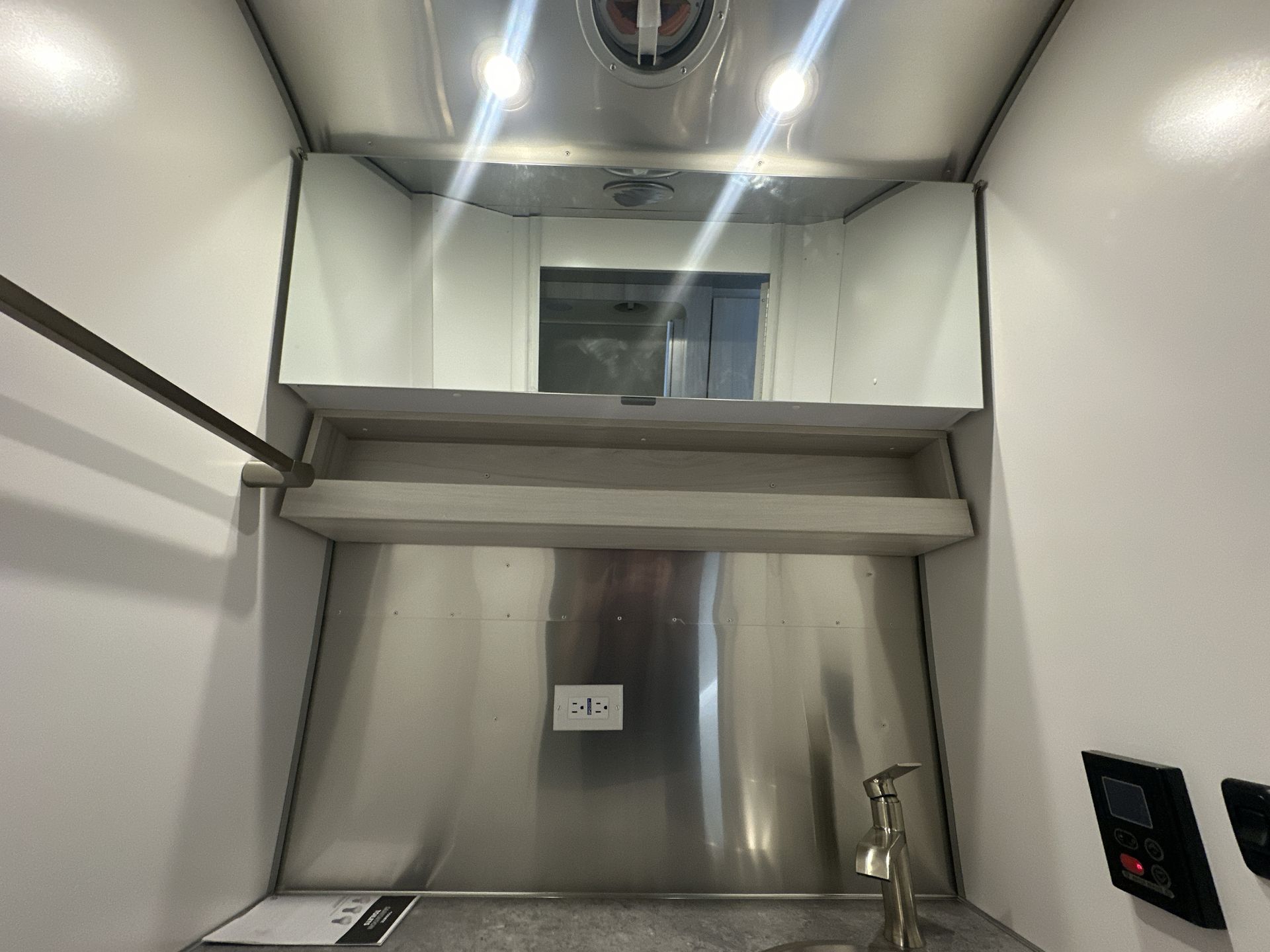 2025 Airstream 25FBQ Base