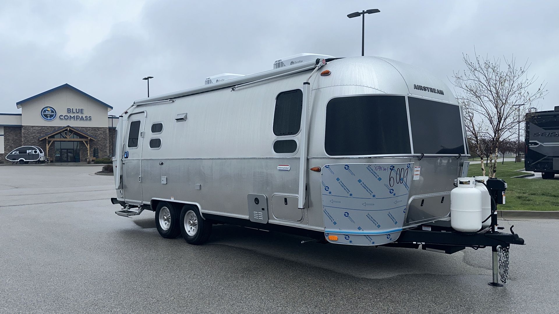 2025 Airstream 25FBT Base