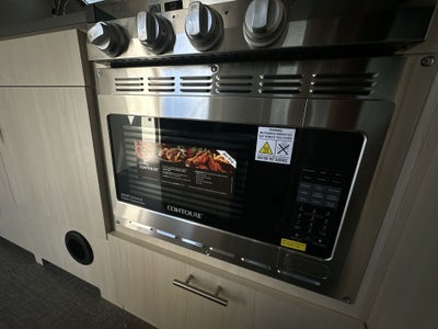 2026 Airstream 23FBT Base