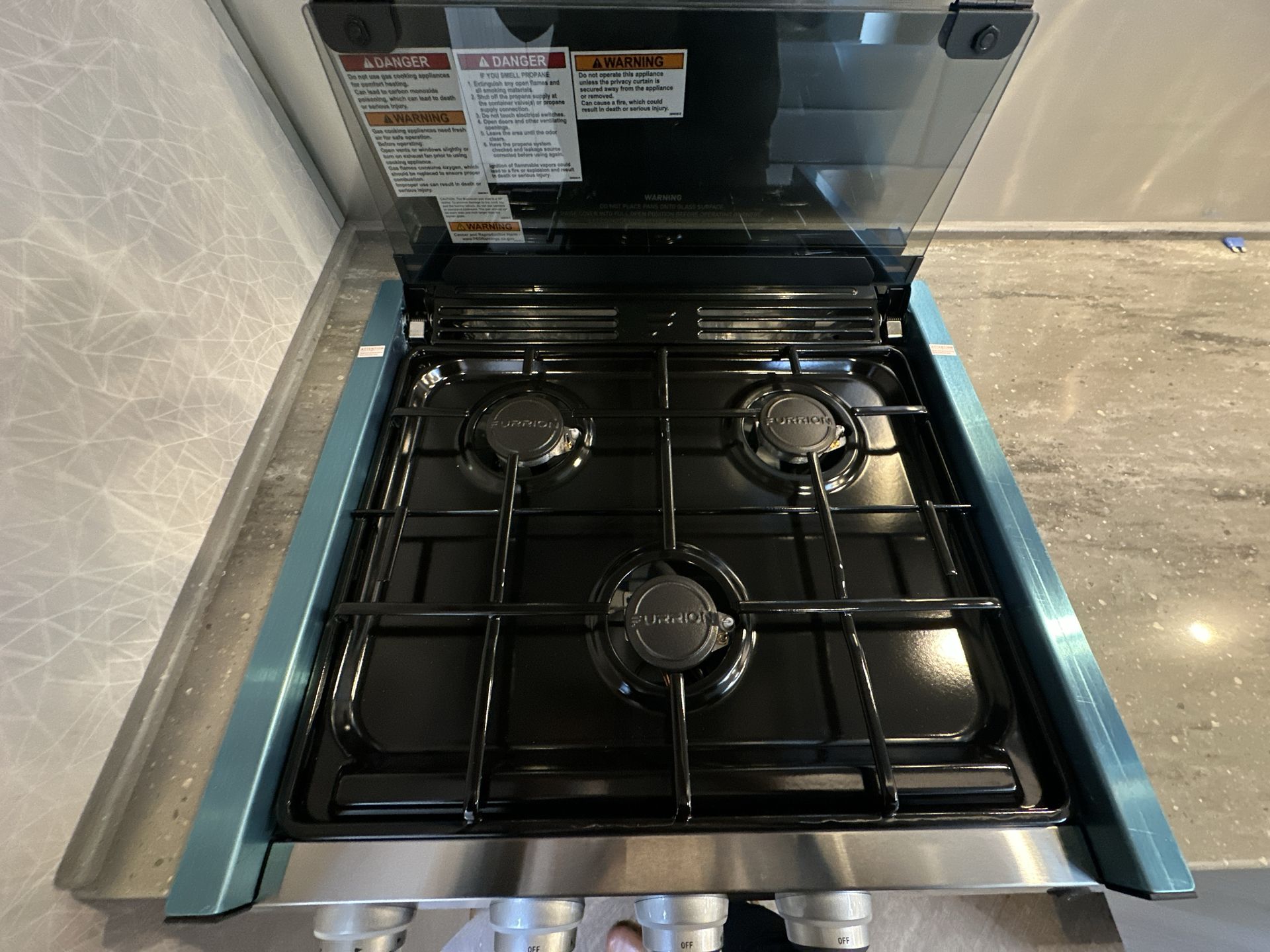 2026 Airstream 27FBT Base