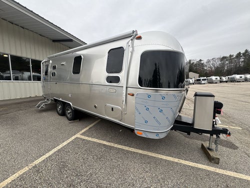 2026 Airstream 25FBQ Base