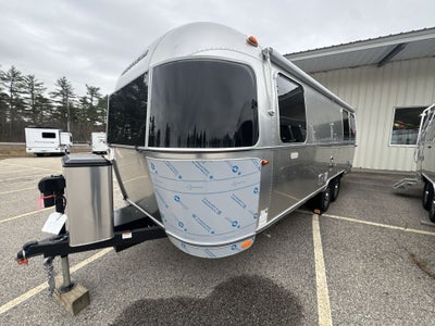 2026 Airstream 25FBQ Base