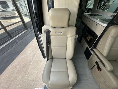 2025 Airstream 24GL Base