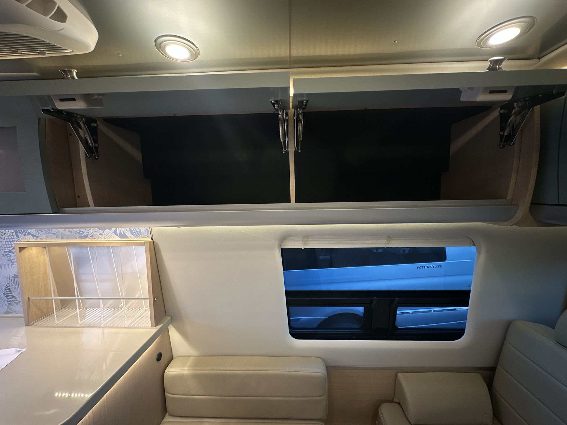 2026 Airstream 24GT Tommy Bahama Base
