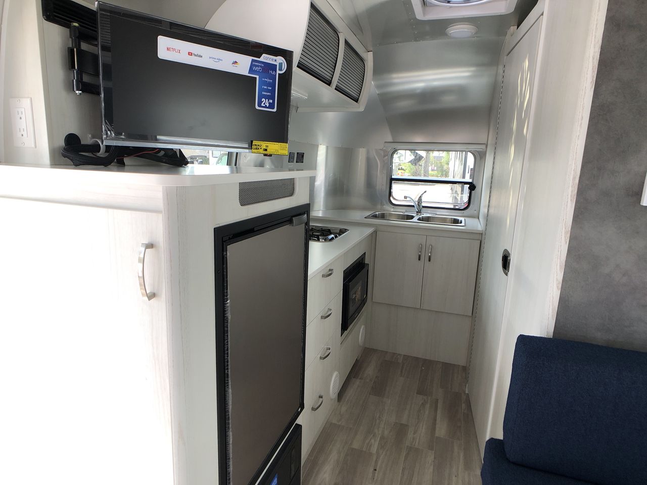 2025 Airstream 20FB Base