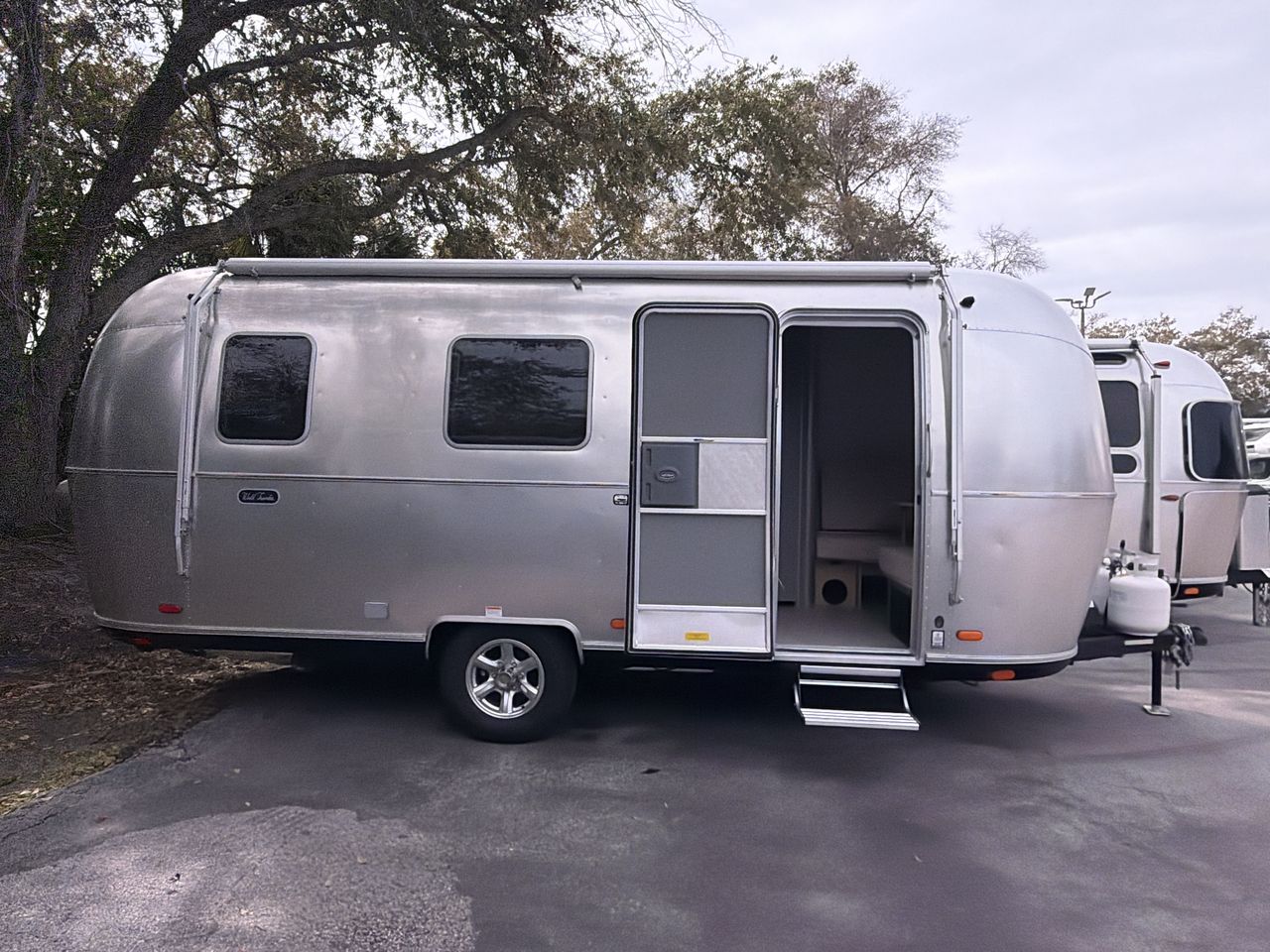 2026 Airstream 22RB Base