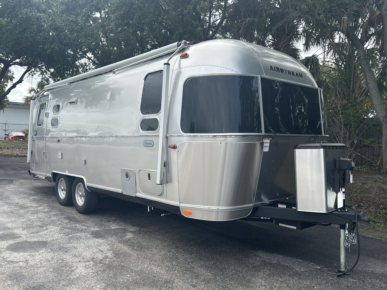 2025 Airstream 25FBQ Base