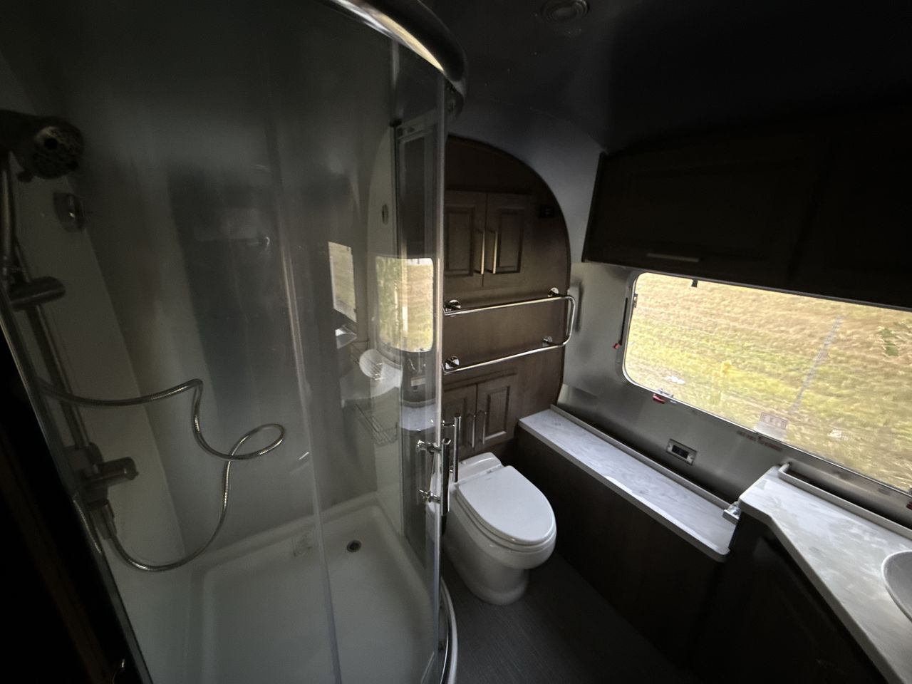 2026 Airstream 33FBT Base