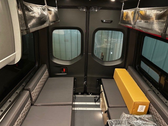 2025 Airstream 19X Base