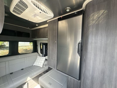 2025 Airstream 19 Base