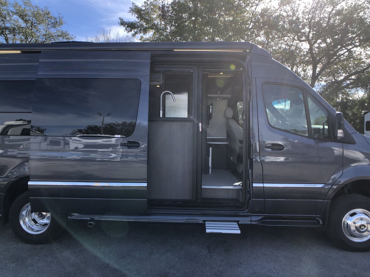 2025 Airstream 24GT Base