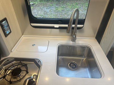 2026 Airstream Murphy Suite Base