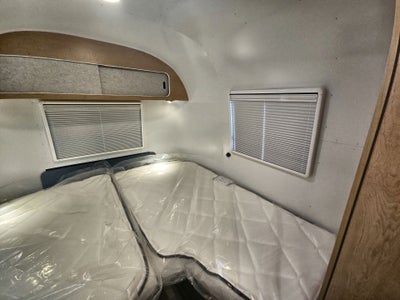 2026 Airstream 22RB Base