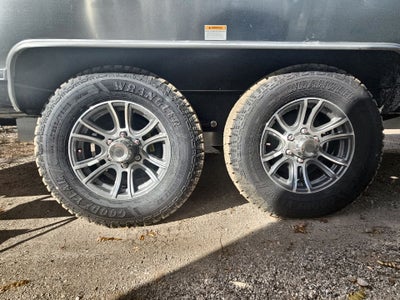 2026 Airstream 25FBT Base