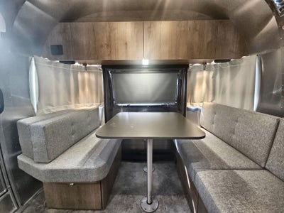 2026 Airstream 25FBT Base