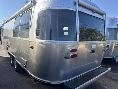 2026 Airstream 27FBQ Base