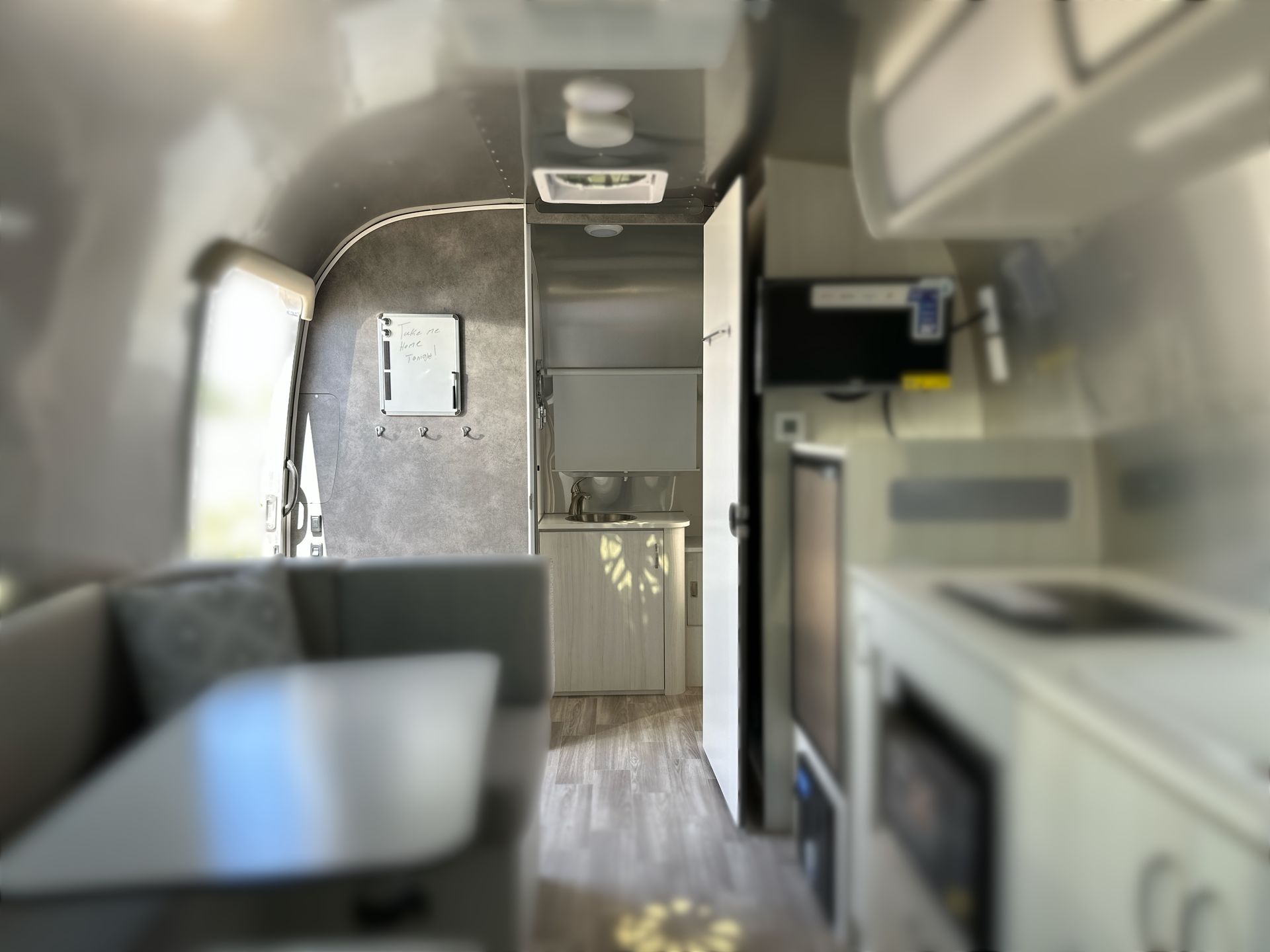 2025 Airstream 22FB Base