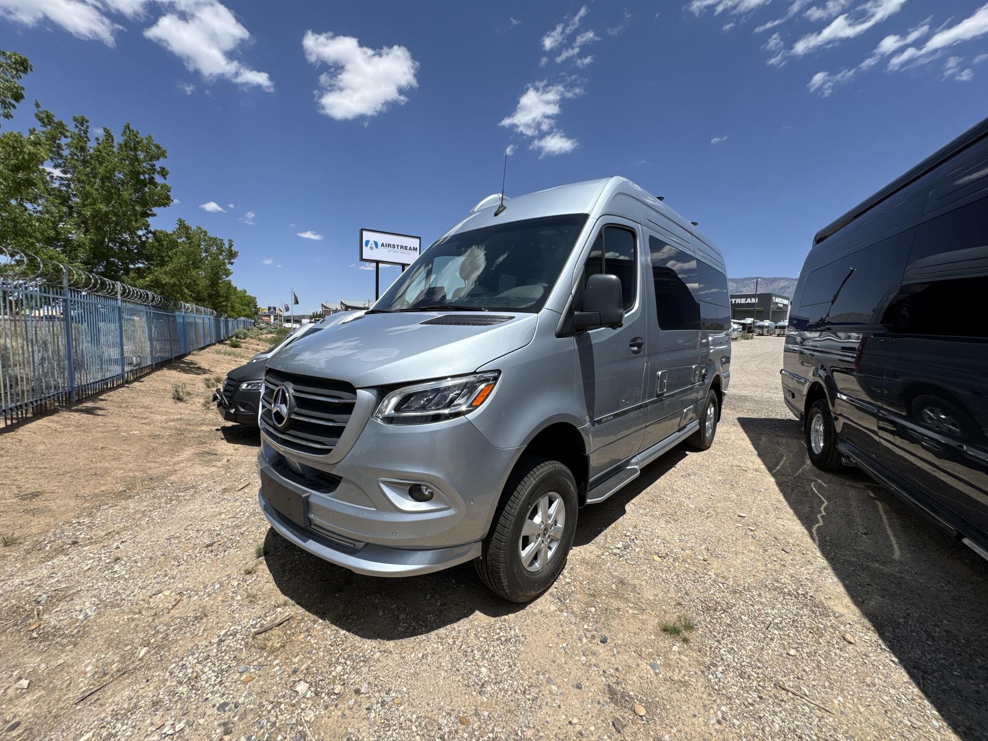 2025 Airstream 19 Base