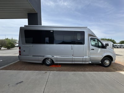 2025 Airstream Murphy Suite Base