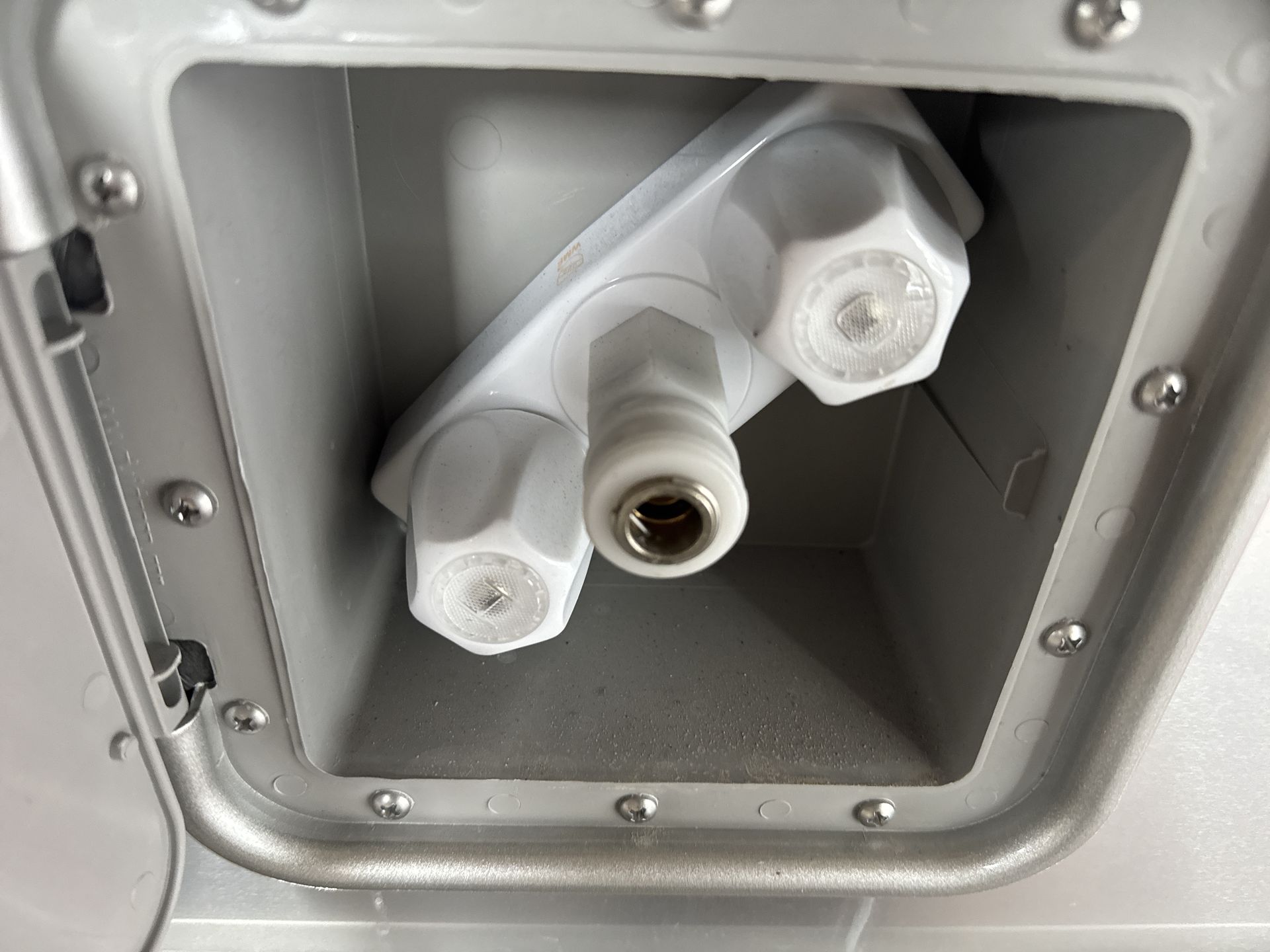 2026 Airstream 22RB Base