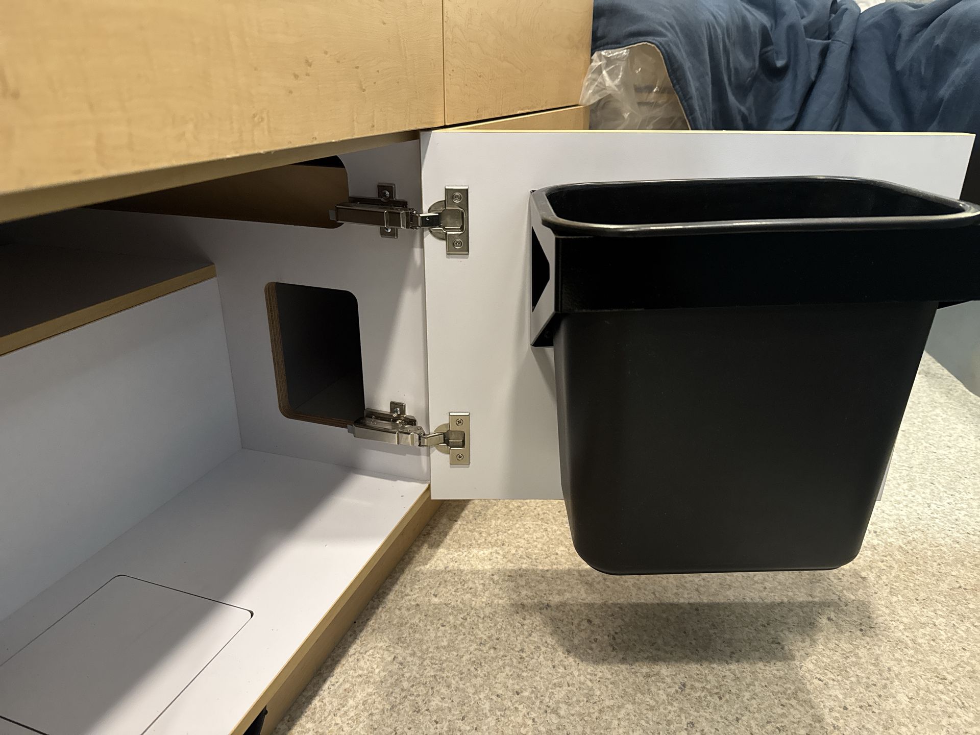 2026 Airstream 22RB Base