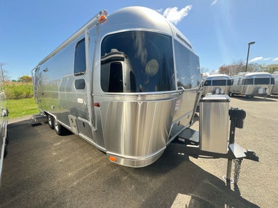 2025 Airstream 25FBT Base