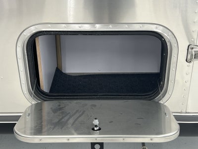 2026 Airstream 25FBT Base