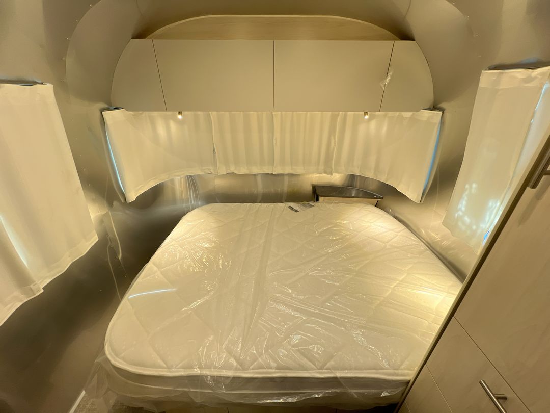 2025 Airstream 23FBQ Base
