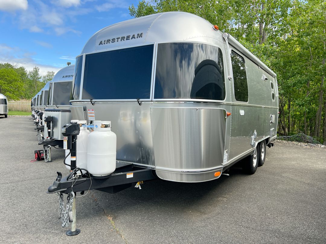 2025 Airstream 23FBQ Base