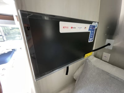 2026 Airstream 16RB Base