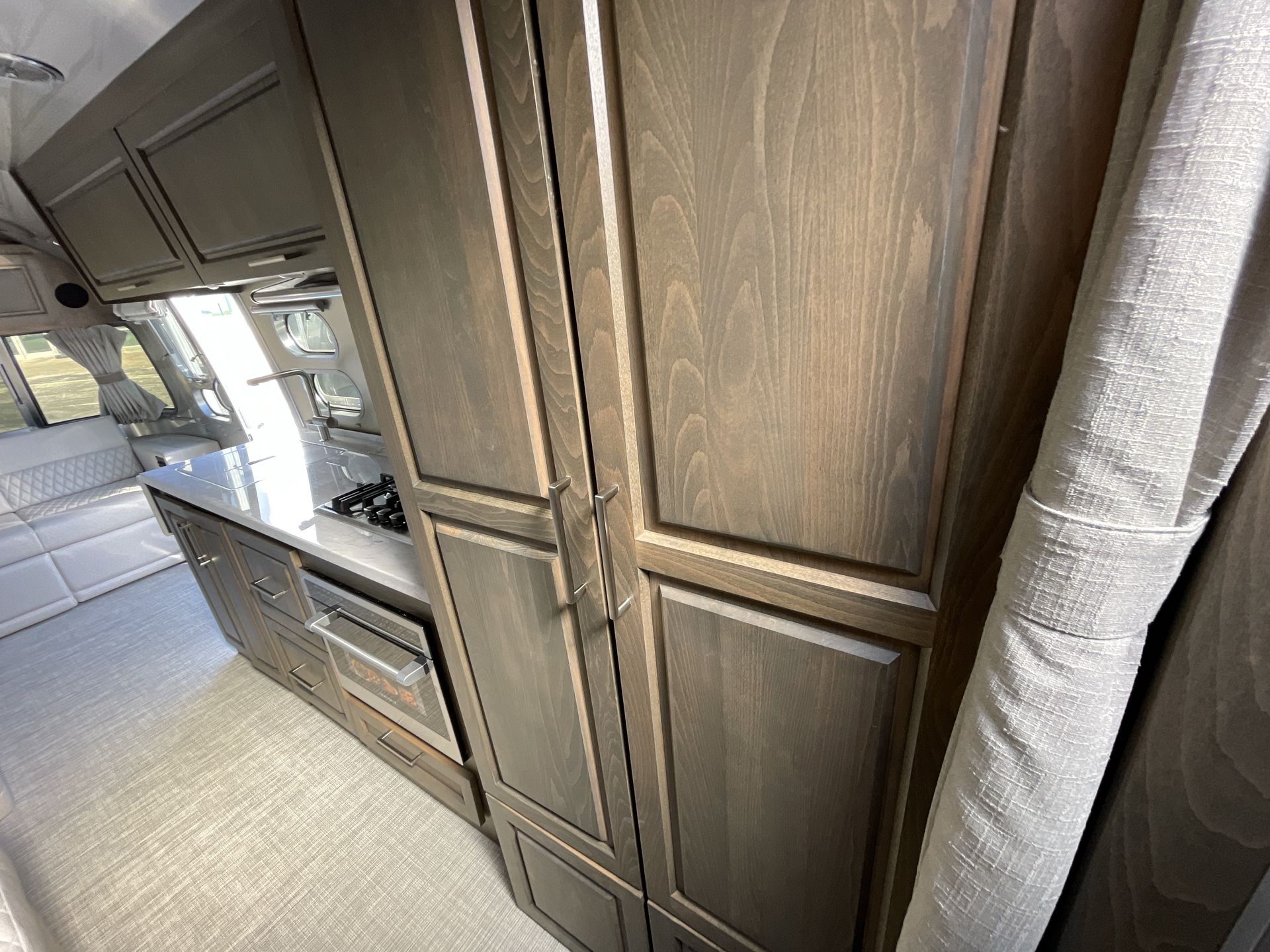 2026 Airstream 30RBQ Base