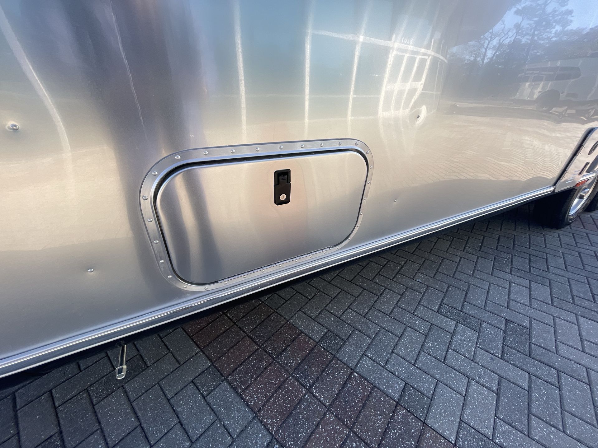2026 Airstream 30RBQ Base