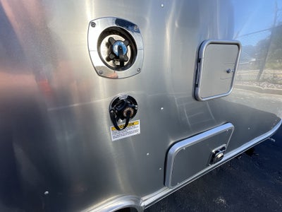 2026 Airstream 23FBT Base