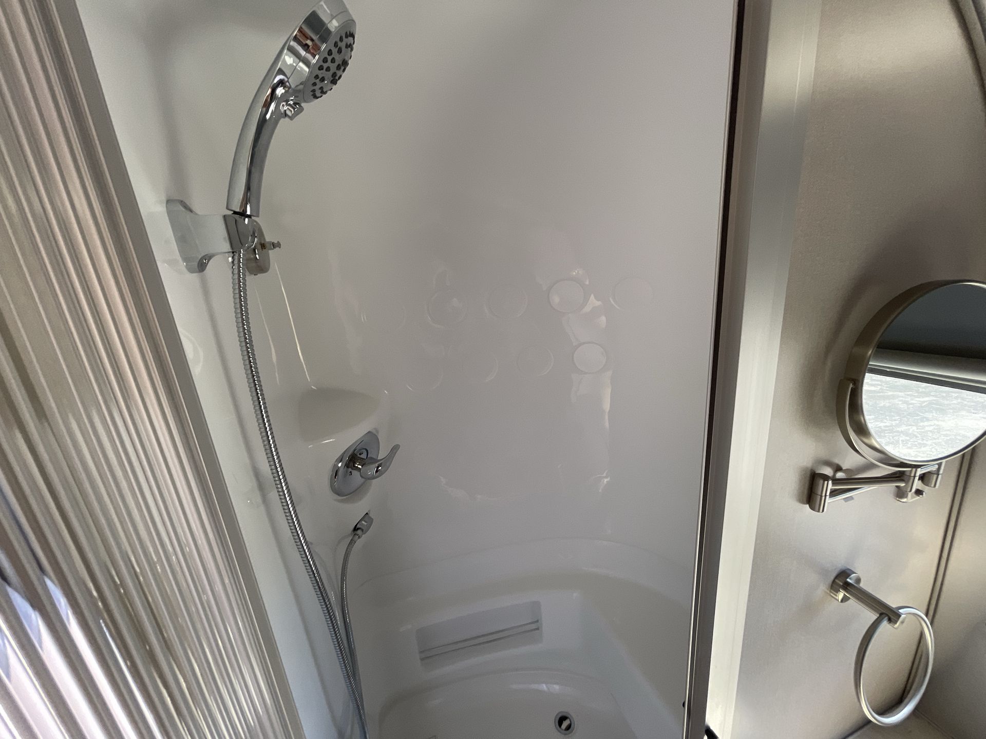 2026 Airstream 22FB Base