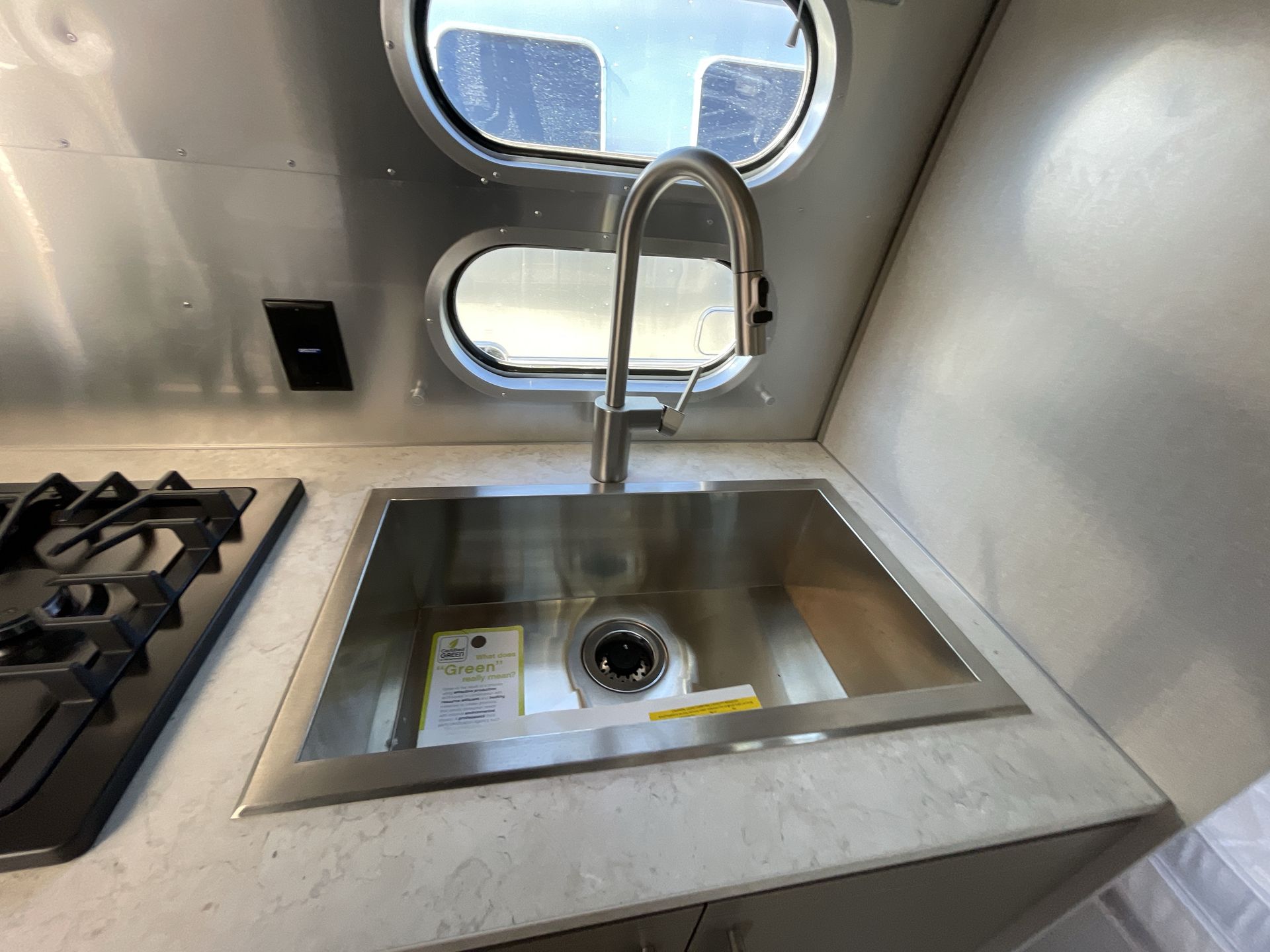 2026 Airstream 22FB Base