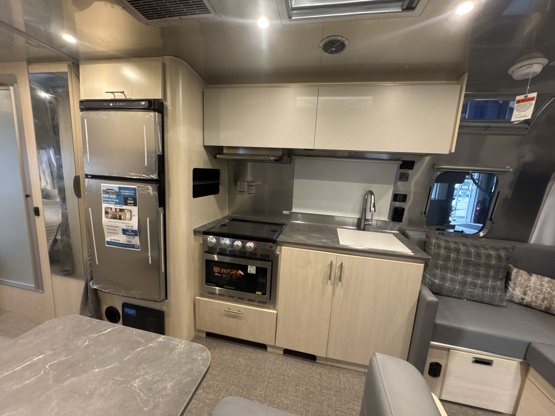 2026 Airstream 28RBT Base