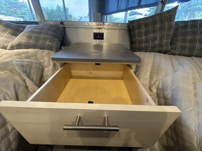 2026 Airstream 28RBT Base