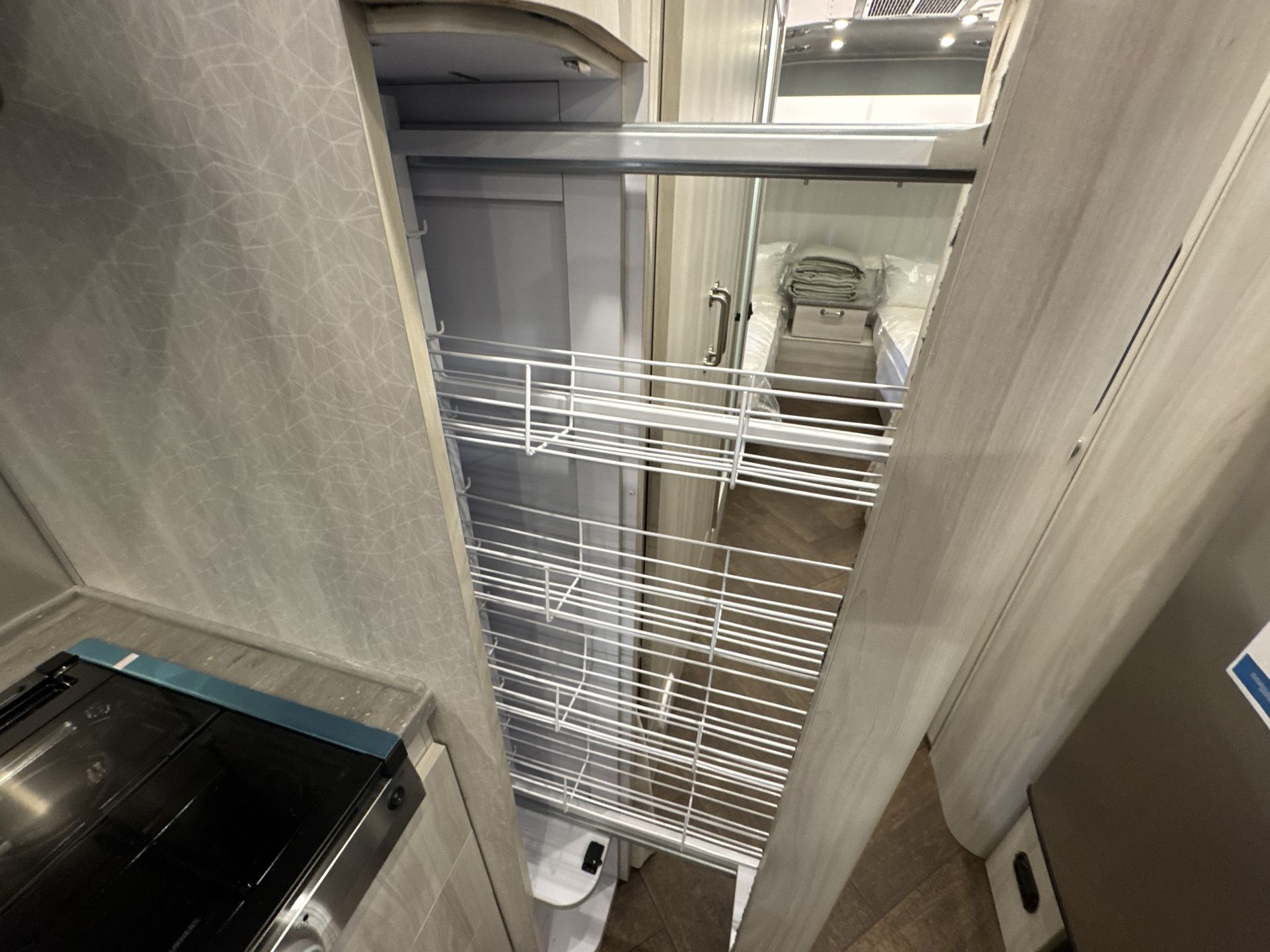 2026 Airstream 30RBT Base