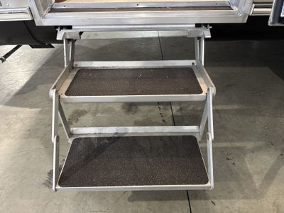 2026 Airstream 27FBT Base