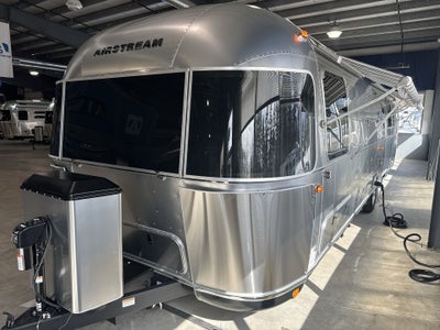 2026 Airstream 33FBT Base