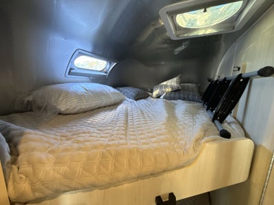 2026 Airstream 30FBBT Base
