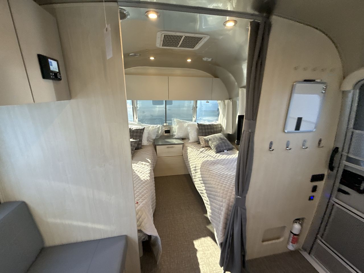 2026 Airstream 30FBBT Base