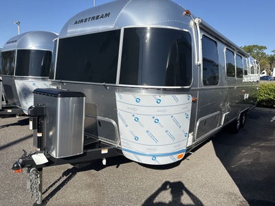 2026 Airstream 30FBBT Base