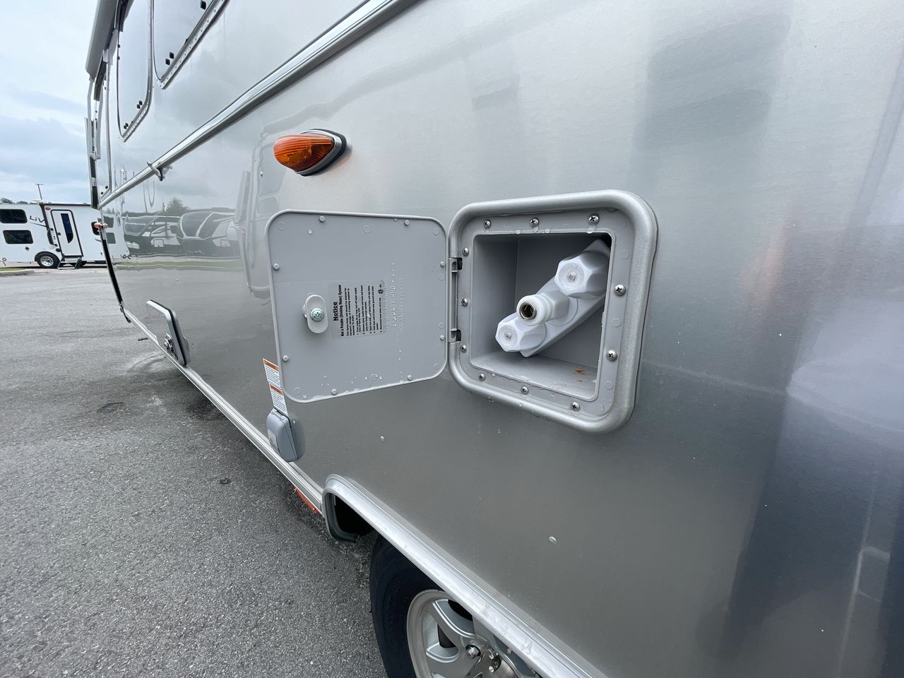 2025 Airstream 30FBBQ Base
