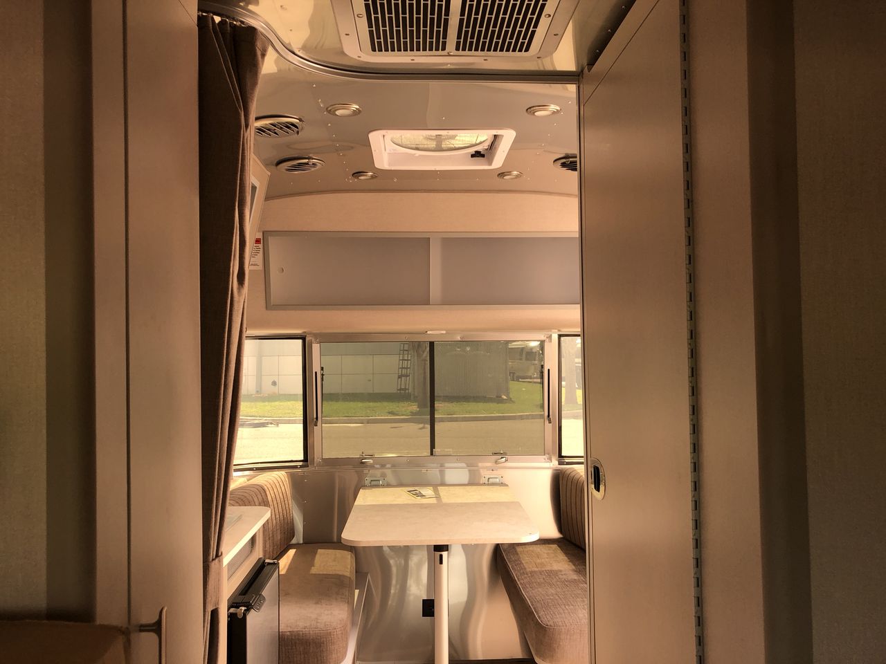 2025 Airstream 16RB Base