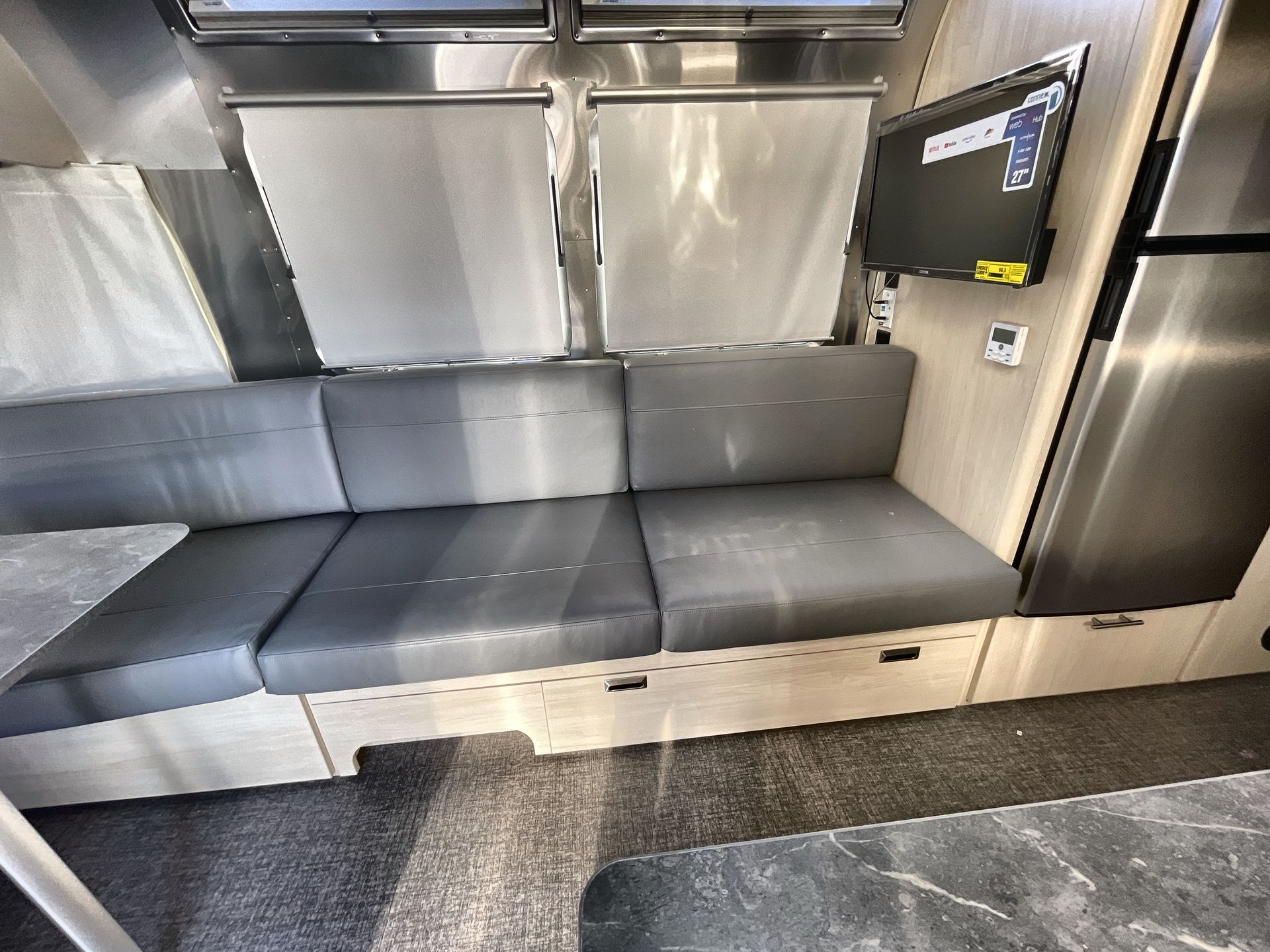 2026 Airstream 25FBT Base